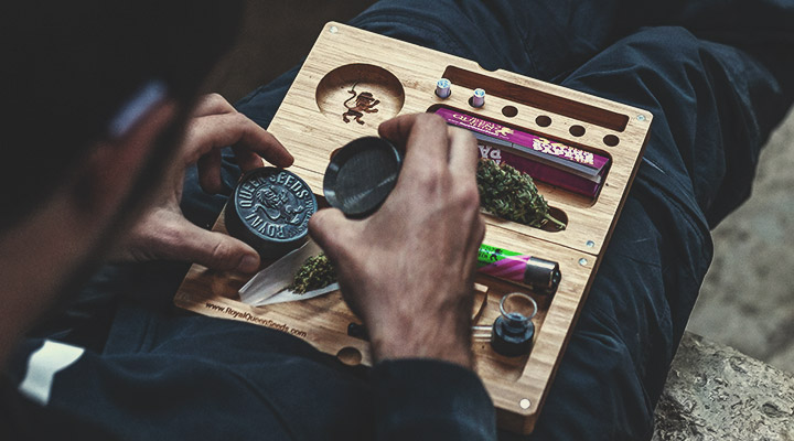 Best Buds Trippy Rolling Tray  High Quality Metal Trays – Toke Tray