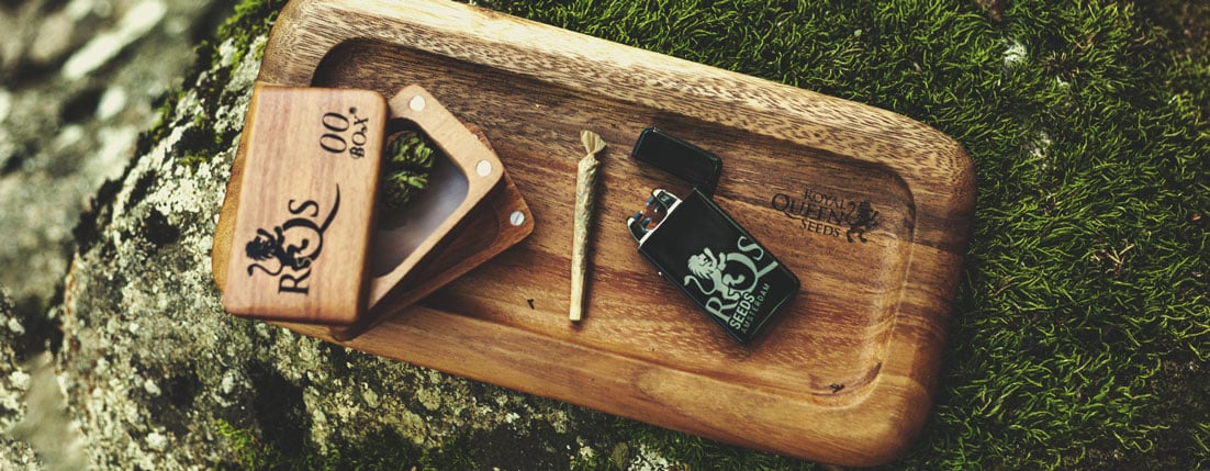 5 Piece Custom Rolling Tray Set for Tobacco or Cannabis Kush Queen 