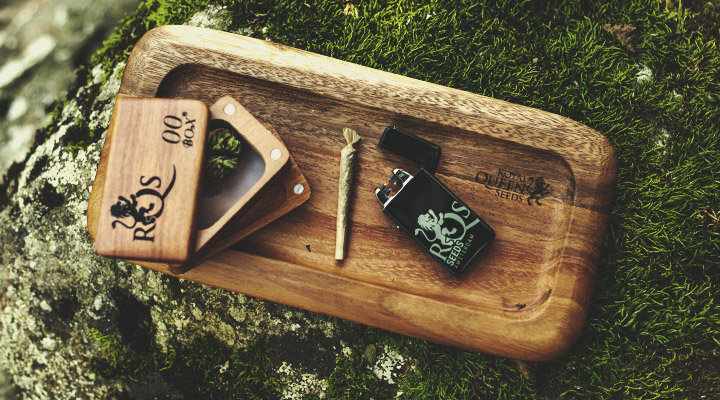 5 Piece Custom Rolling Tray Set for Tobacco or Cannabis Kush Queen